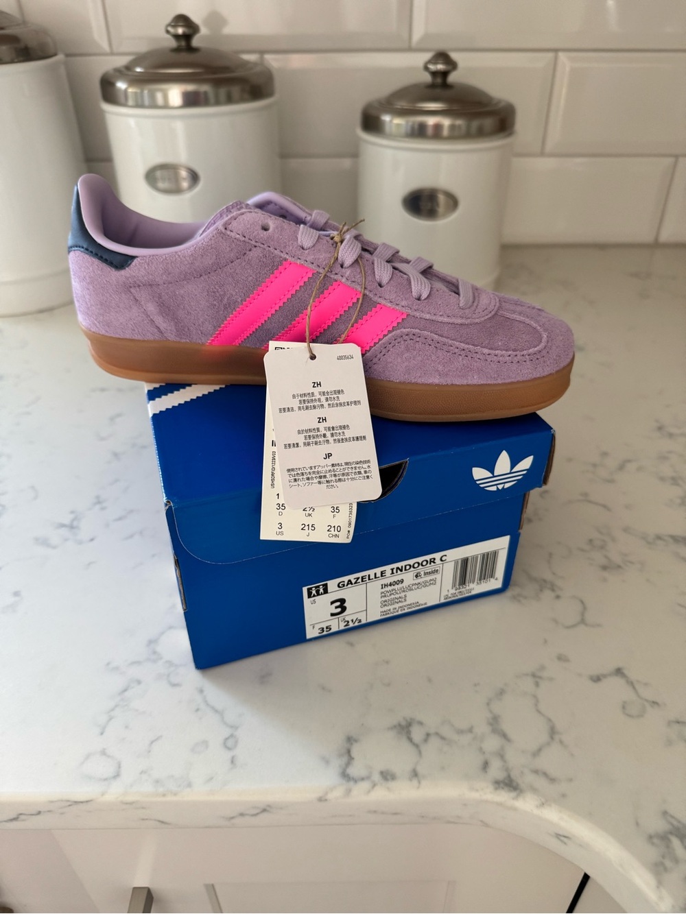 NIB Kids girls adidas Gazelle Indoor purple with Pink Stripes size 3